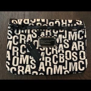 BNWT marc by marc jacobs Pouch